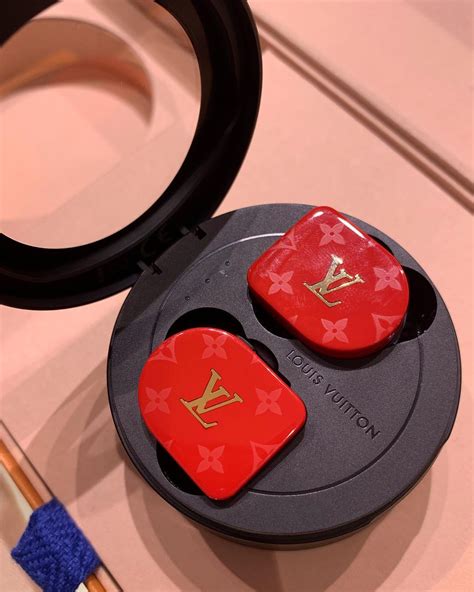 louis vuitton horizon black monogram earphones price